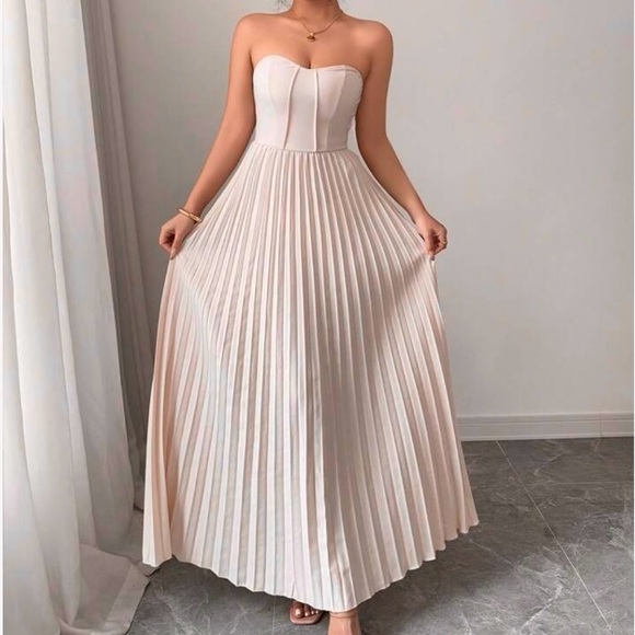 SHEIN Dresses & Skirts - SHEIN Elegant Pleated Strapless Dress Size XS US Size 2